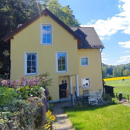 Ferienhaus Am Bach Mit Grossem Garten Deuerling Exteriér fotografie