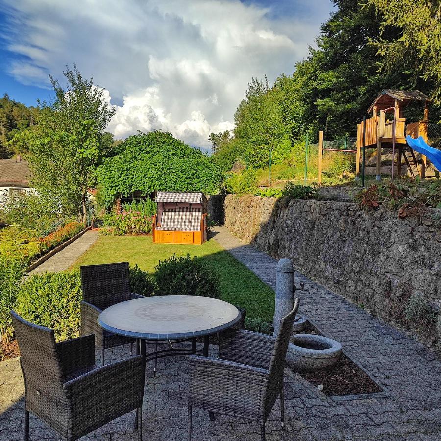 Ferienhaus Am Bach Mit Grossem Garten Deuerling Exteriér fotografie