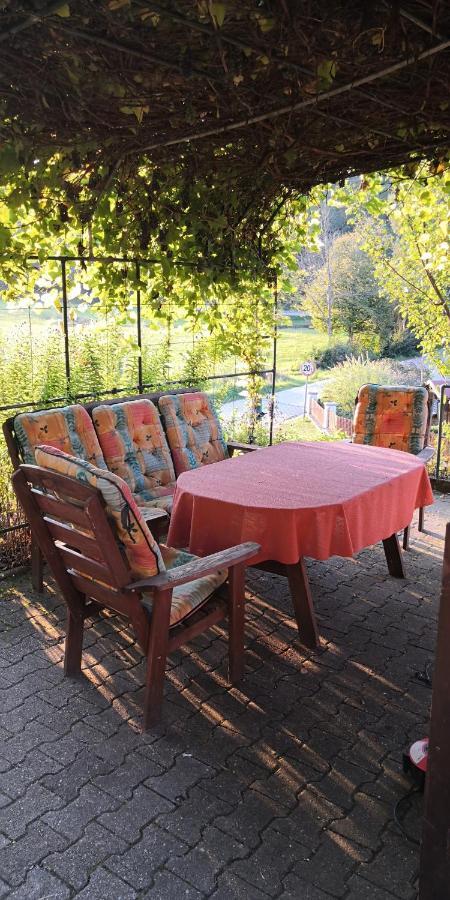 Ferienhaus Am Bach Mit Grossem Garten Deuerling Exteriér fotografie